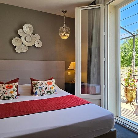 Brit Hotel Acacias อาร์ลส์ ภายนอก รูปภาพ