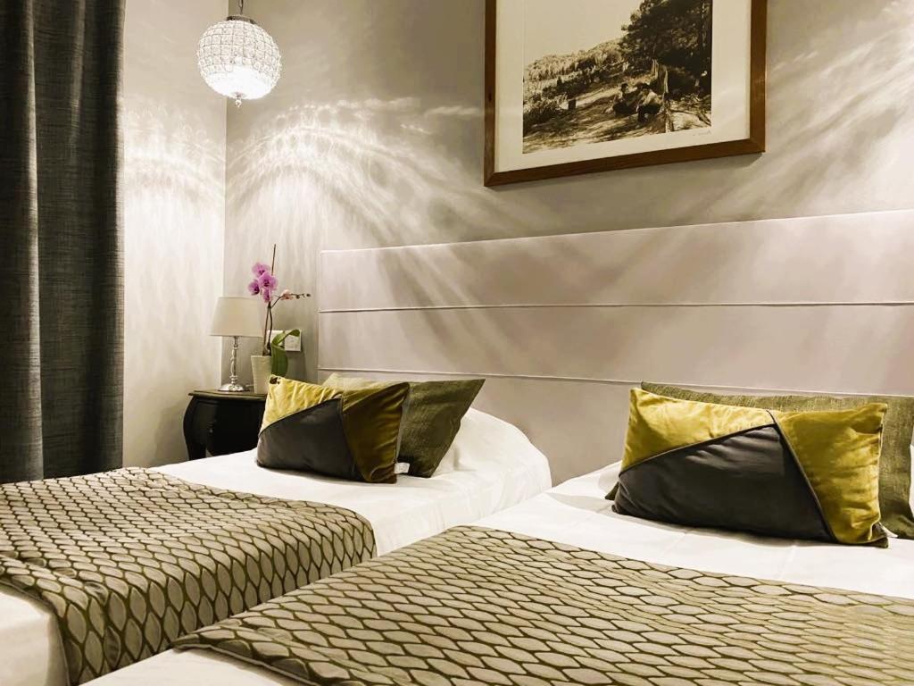 Brit Hotel Acacias อาร์ลส์ ภายนอก รูปภาพ