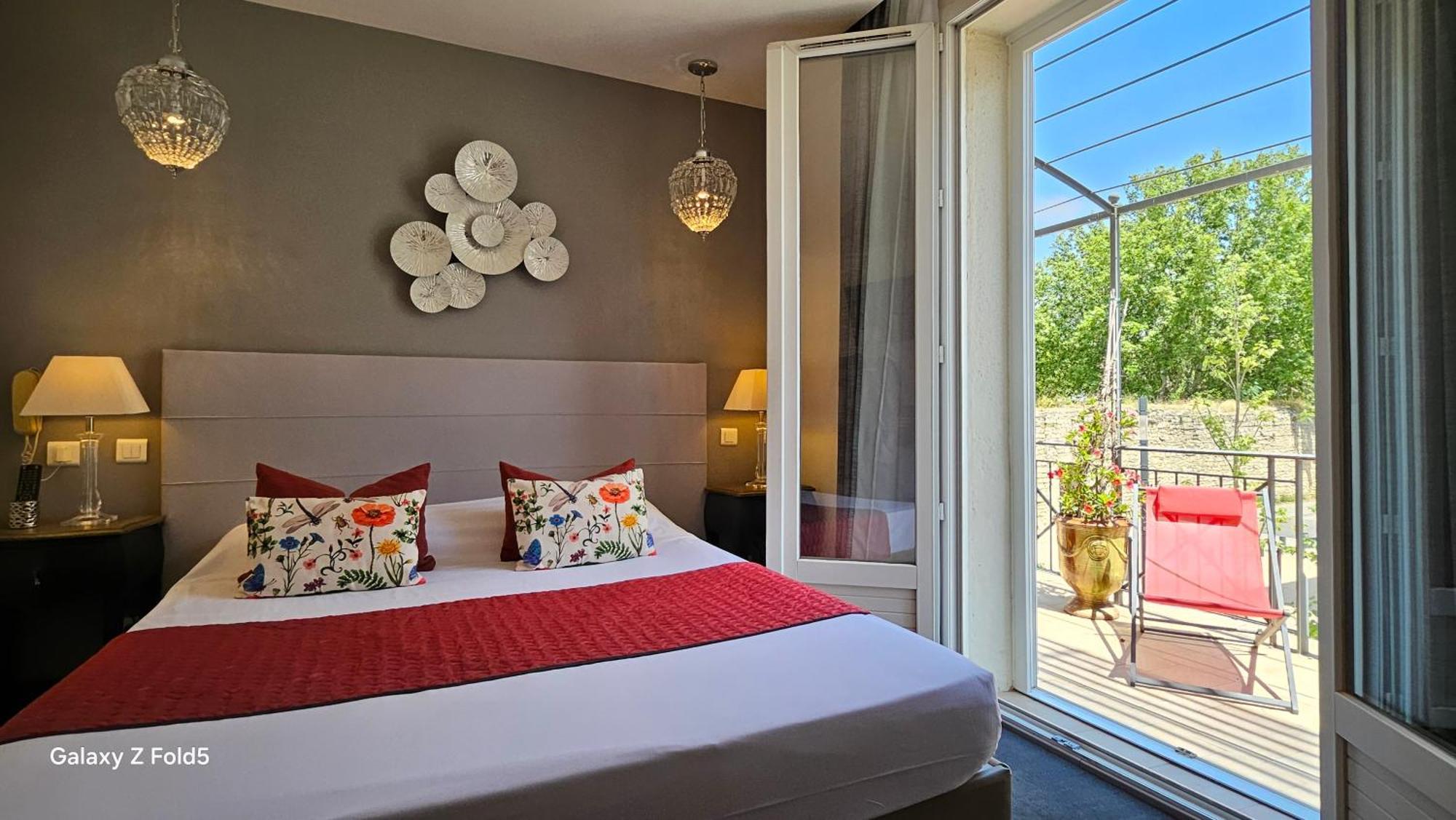 Brit Hotel Acacias อาร์ลส์ ภายนอก รูปภาพ